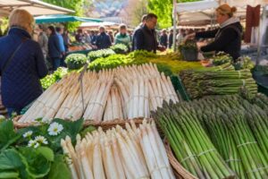 Spargel-Hauptsaison im Mai: Warum Johann Lafer jetzt ausschließlich deutsche Stangen kauft