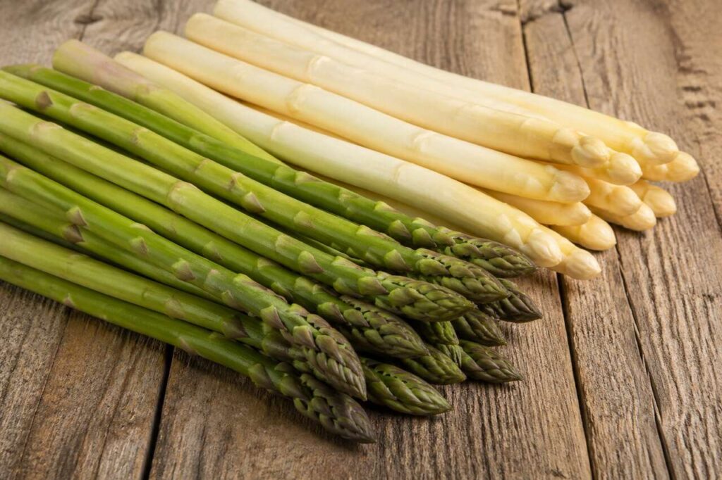 Laut Ernährungs-Docs: Warum Spargel im Mai bei Blähungen besser verträglich ist als gedacht
